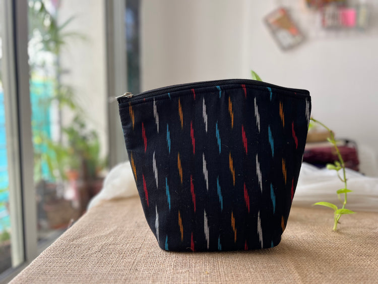 POUCHES SET